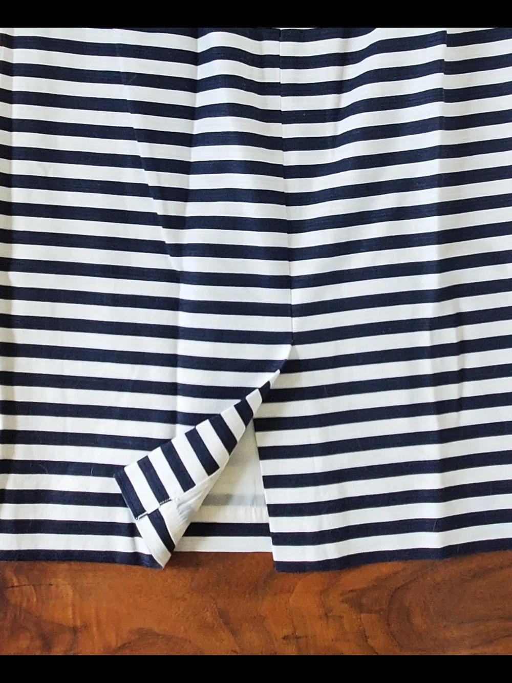 J. Crew Jcrew Navy and White Striped No 2 Pencil Skirt Size 8 New Without Tags